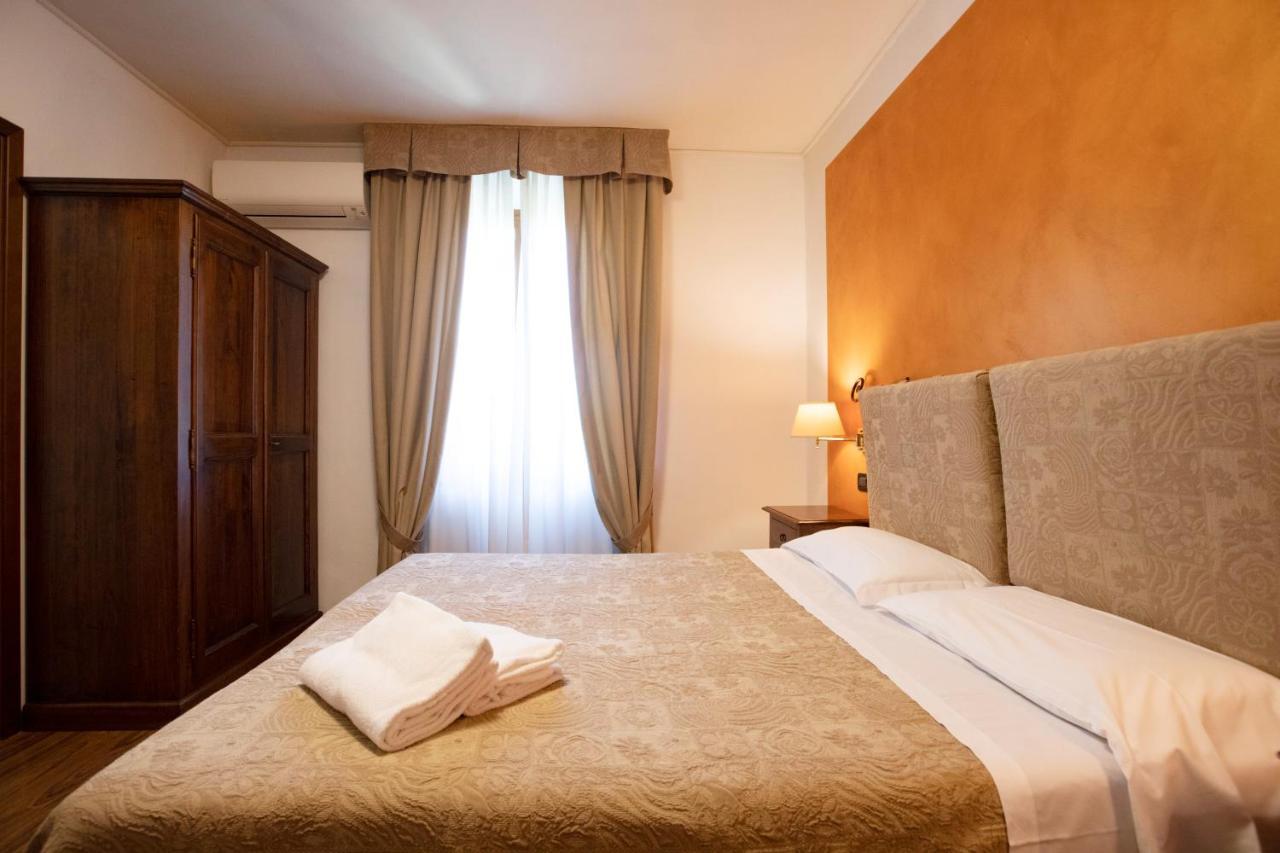 Hotel Arcobaleno Сієна Екстер'єр фото