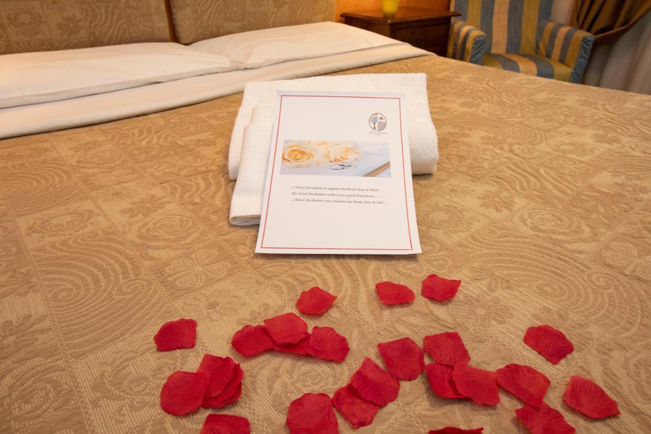 Hotel Arcobaleno Сієна Екстер'єр фото