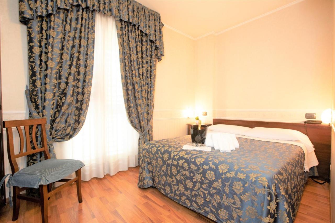 Hotel Arcobaleno Сієна Екстер'єр фото