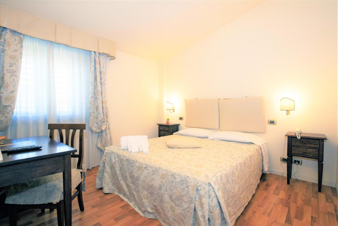 Hotel Arcobaleno Сієна Екстер'єр фото