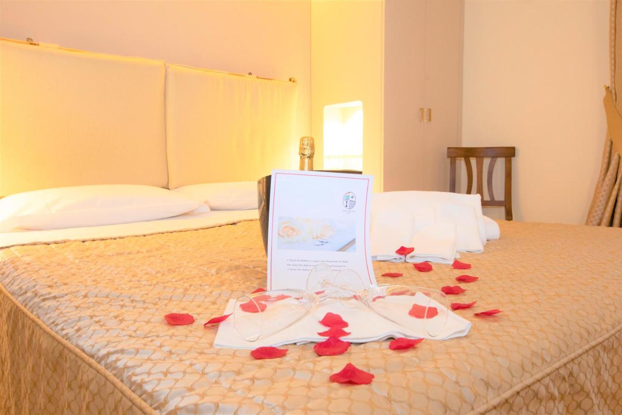 Hotel Arcobaleno Сієна Екстер'єр фото